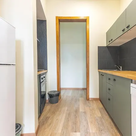 Alfama The And The River Lizbona